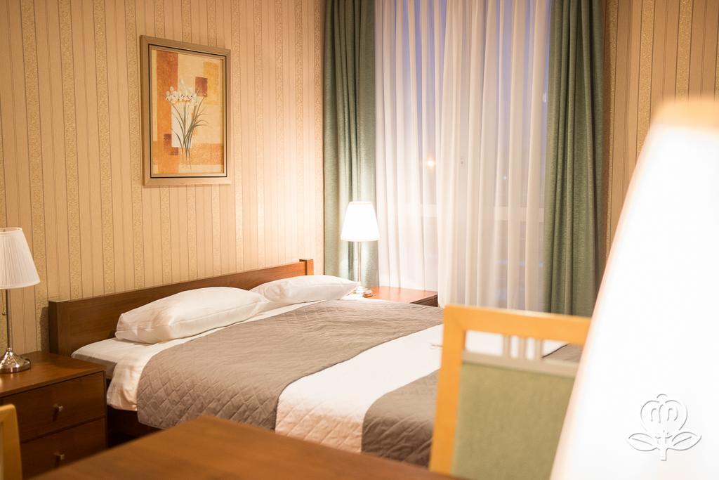 L'Ascada Hotel Srem Exterior photo